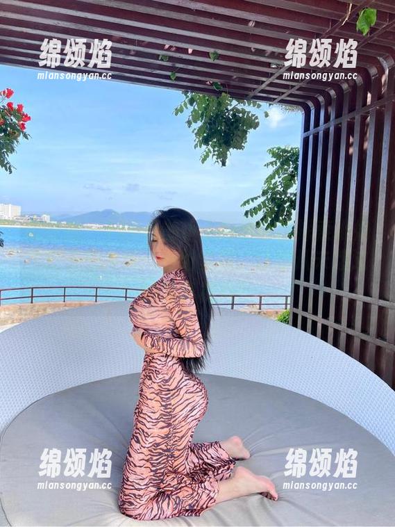 微密圈 - 120斤的小王同学带你探索小奶牛的多面生活：一组套图，让你从未想过的写真视角！