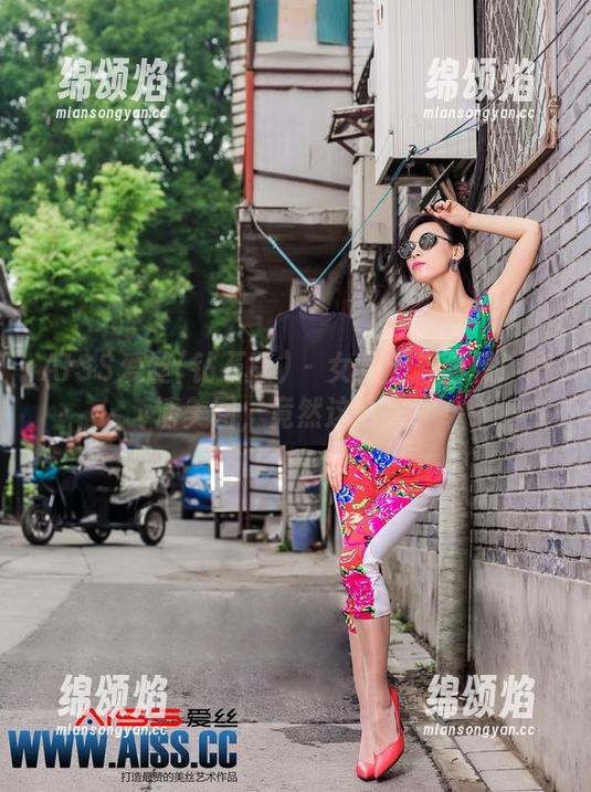 AISS爱丝(钻石版) - 女骑士与西雅：高清美图，竟然这么美！