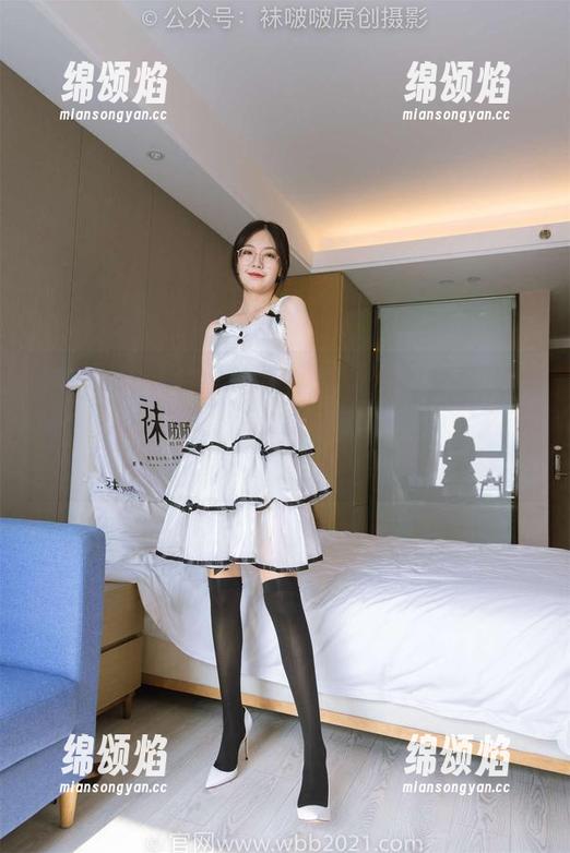BoBoSocks袜啵啵-稚予 BoBoSocks袜啵啵 - 图片里的全套灰棉袜:稚予的缤纷袜子选集,竟然有那么多故事?