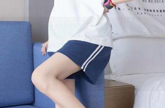 BoBoSocks袜啵啵 – 谁能拒绝？稚予黑色指甲油在线剧情合集，感觉要沉醉在指尖的光泽里。