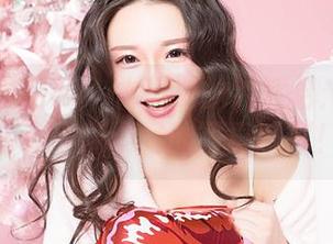 GIRLT果团网 – 水里游的钟紫怡：浴缸原图，趣味十足的写真系列！