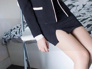 IMiss爱蜜社 – 当校服遇上艺术，格格污巫的写真集，真是让人眼前一亮！