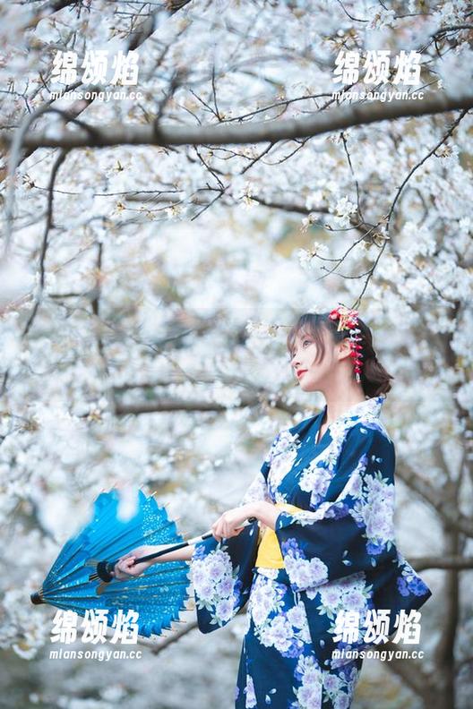 在线追踪Luisa_零纱的吊带美图，时光不老，魅力永存！