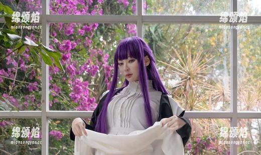 清澈泳池中的Machi马吉，写真合集里的任性时刻