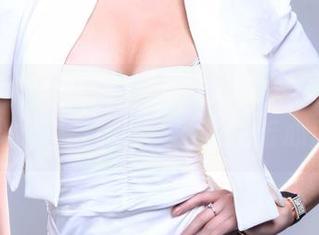 TuiGirl推女郎 – 肌肤上的阳光：王馨瑶少女图集最新更新，直击心底