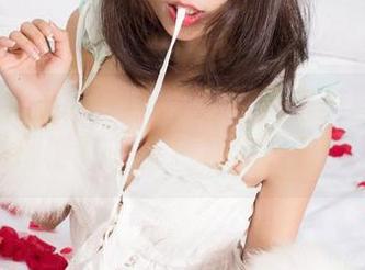 UGirls尤果网 – 乔依琳办公室美图合集：每一张都像打开了一扇窗，让光洒进来