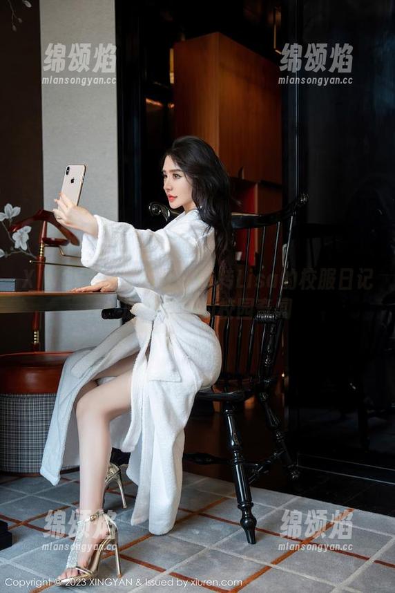 XINGYAN星颜社 - 转转Lisa的校服日记：原图流出的校园奇闻