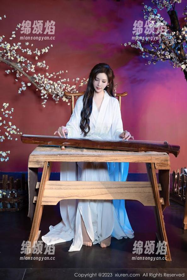 Xiuren秀人网-可可芝 Xiuren秀人网 - 谁说双人不能甜?可可芝的作品集分享让你欲罢不能!