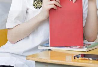 Xiuren秀人网 – 空姐周周不吃香菜，带你飞！来解锁她的免费美图，心情瞬间up！