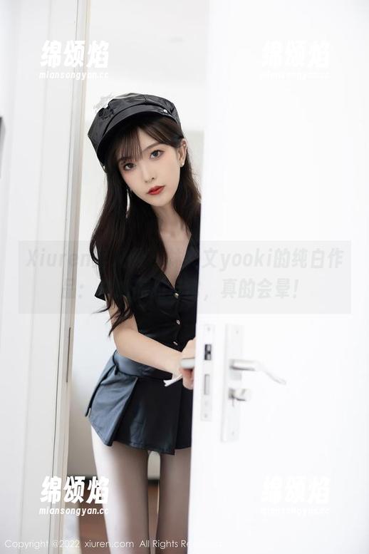 Xiuren秀人网-林文文yooki Xiuren秀人网 - 林文文yooki的纯白作品:白加黑的日常,真的会晕!