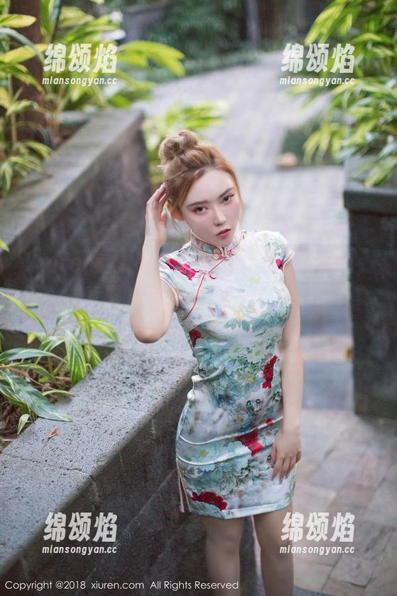 Xiuren秀人网 - 柚琪Rich双马尾写真，网盘里专属的俏皮诱惑，让你忍不住反复欣赏！