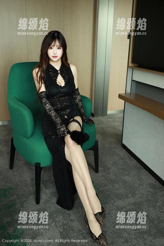 Xiuren秀人网-白兔西希 Xiuren秀人网 - 短裙+白兔西希=免费图包的完美组合,谁能拒绝?