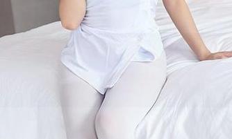 YouMi尤蜜荟 – 娜依灵儿圣诞图包：看完我忍不住想给圣诞老人打电话！