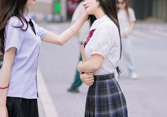 YouMi尤蜜荟 – 无圣光，看樱小白baby睡衣里的秘密：这才是睡觉的姿势！