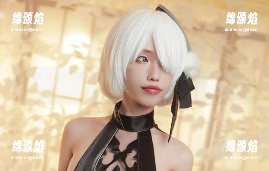 eliza喵喵泳衣写真：众多cos的瞬间，摄影师是不是藏了点小心思？