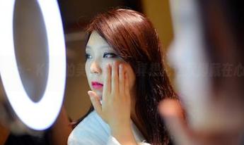 pans – Kiki的美足写真：真想把这双脚藏在心里
