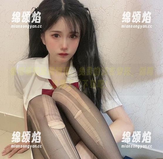 倦倦喵的泳装特辑：免费的泳衣穿搭，别再犹豫了，下载吧！