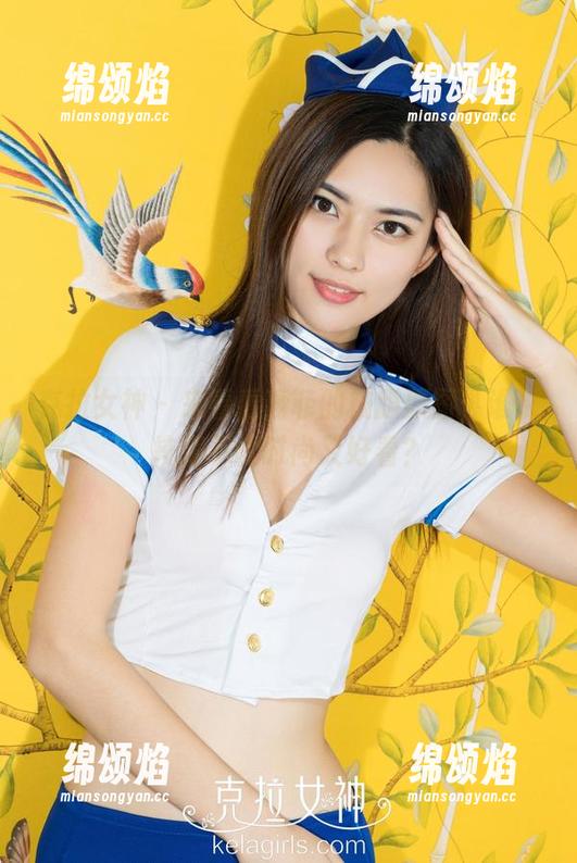克拉女神 - 来看看慕菲的校服原图，谁说校服不能时尚又好看？