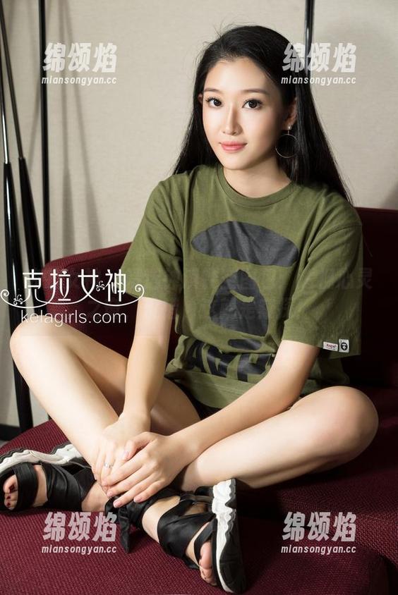 克拉女神 - 精选钟淇镂空图包：透视心灵之窗，没错，这就是窥探！