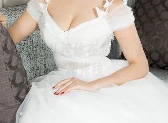 克拉女神 – 颖儿连体衣私拍：阴影下的柔和光线