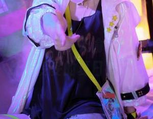 六二二同学的写真，天谕手游里的炎天壁纸，妥妥的夏日神作！