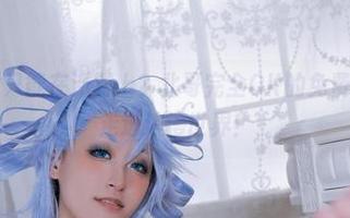 谁说红裙只能在派对上？北哥完全OK的免费图包带你走进浪漫世界！