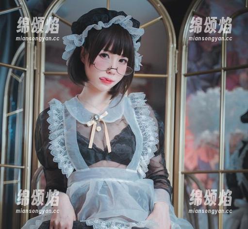 南鸽比基尼：她的作品和资源让我想抛弃一切，去追逐那些无意义的瞬间。