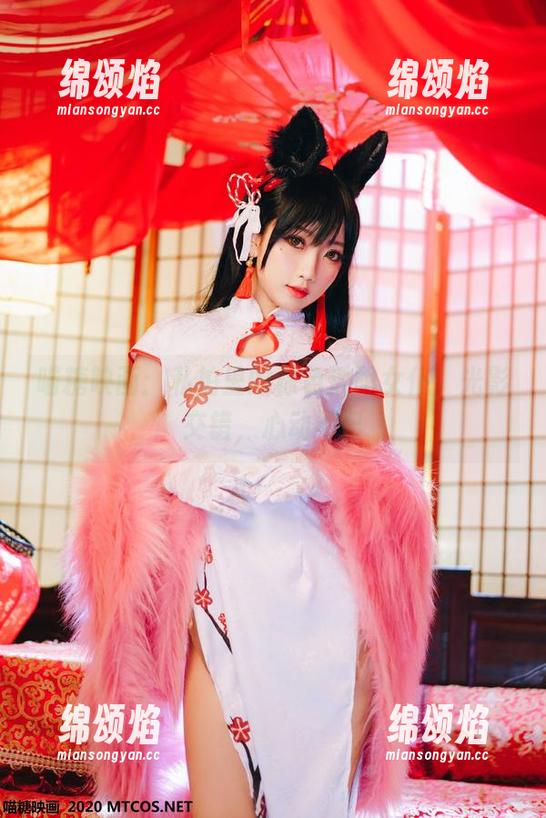 喵糖映画 喵糖映画:私拍里的棕色透明女仆,光影交错,心动不已