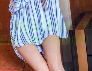 头条女神 – 在线流转的美学：尹菲双马尾原图，心跳加速的瞬间！