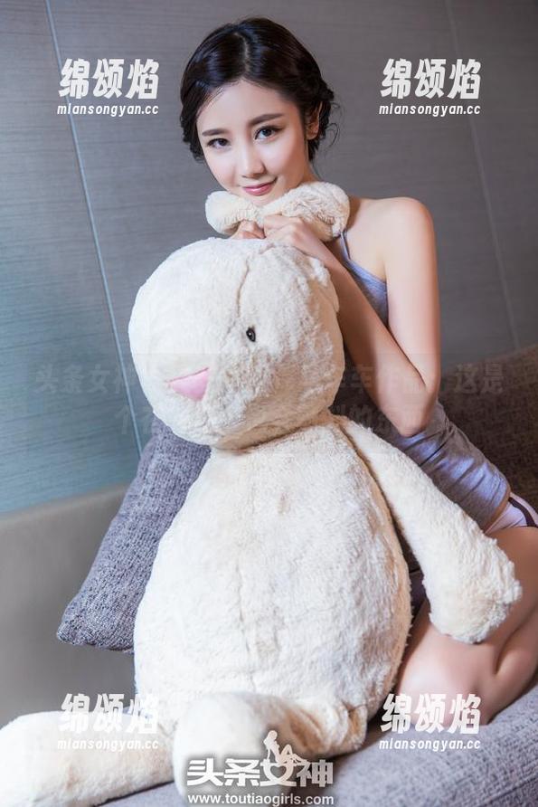 头条女神 - 樊安妮的悍马车车作品：这是个在网盘上也会颤抖的东西