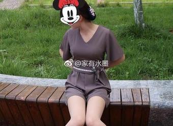 微密圈 – 看！家有水墨老师的最新运动套图，光影之间的秘密！