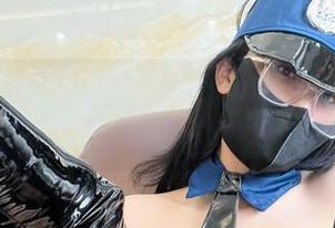 微密圈 – 光脚的自由：张鑫baby裸足写真合集深度揭秘