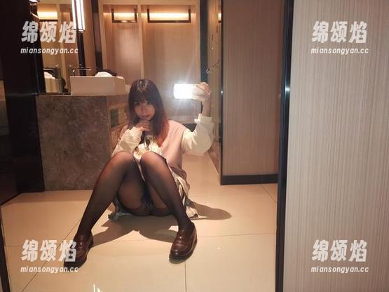 无颜小天使wy 无颜小天使wy最新内衣大揭秘,分享她的内心独白和那些无法言喻的细腻触感!