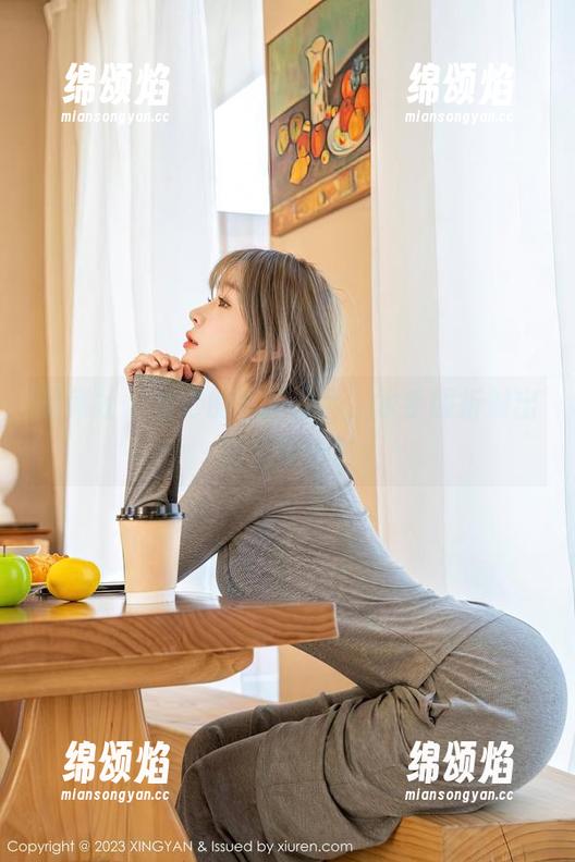 星颜社 - 清妙的私拍作品，水手服折射出的青春光芒