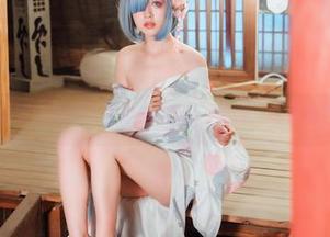 从五彩斑斓到黑白：晕崽Zz的cos更新，真是跌宕起伏！