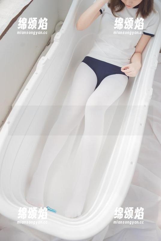 森萝财团雨云写真集，下载后你能承受吗？