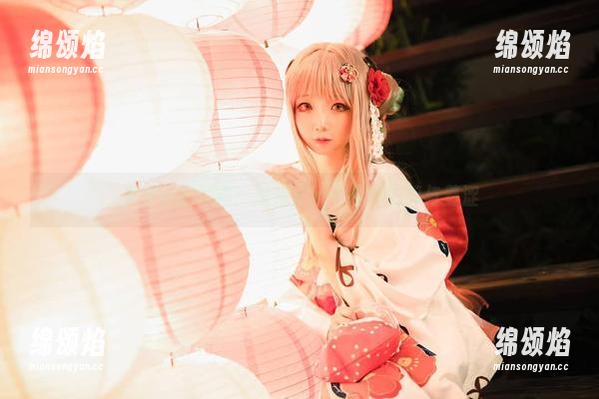 未来日记写真：楚楚子w不经意的撩与羞涩