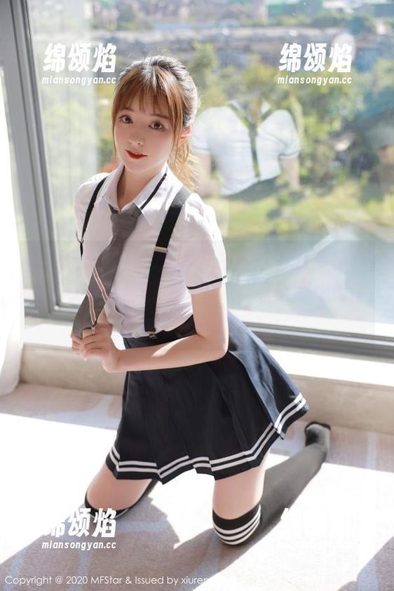 模范学院-Evelyn艾莉 模范学院 - Evelyn艾莉白裙最新套图!看了就想给自己也来条,毕竟谁不想做个‘裙’装美女呢!
