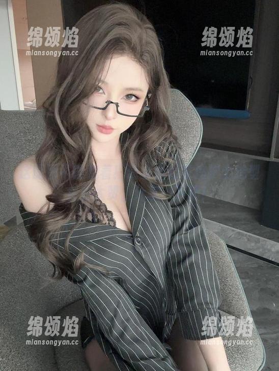 这原图不能藏着！清水由乃家庭护士造型实在太赞，分享一下吧！