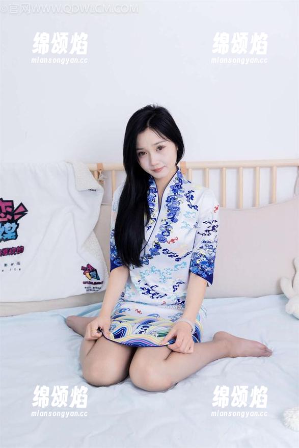 物恋传媒-菜菜 物恋传媒 - 菜菜的黑色过膝棉袜更新啦!原图带你探索这份神秘感
