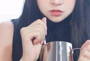 高清照片曝光：疯猫ss眼中的被囚禁少女，真相让人心跳加速