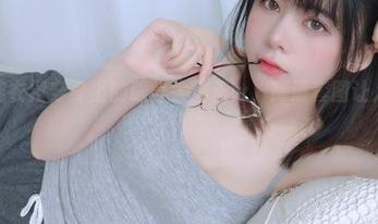 肉丝连衣裙穿身上的眼酱大魔王w，高清套图让人捂脸！