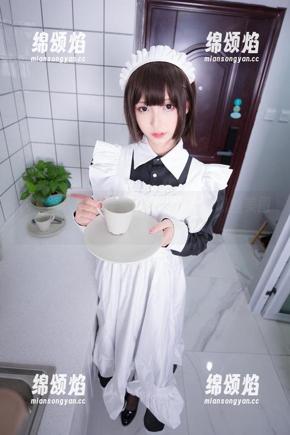 图集疯人院：神乐坂真东和她的肉丝美图大揭密