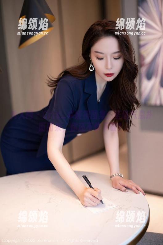 秀人网-Cris_卓娅祺 秀人网 - Cris_卓娅祺图集:圣诞气息扑面而来,你还不快下载?