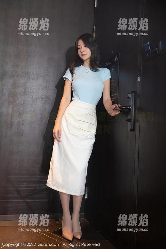 秀人网 - e宝小野猫的透明世界：全集写真，越看越迷糊