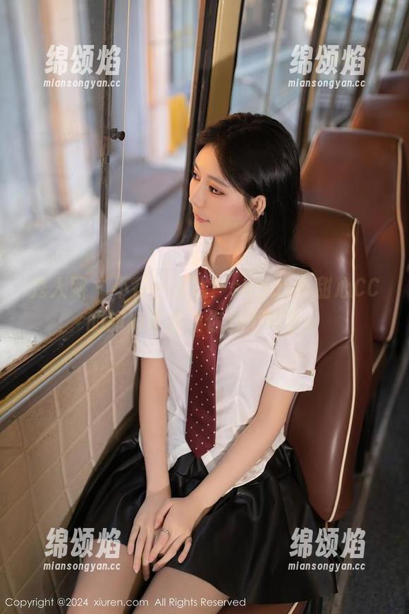 秀人网 - 不花一分钱！sugar小甜心CC的旗袍作品让你爱不释手。
