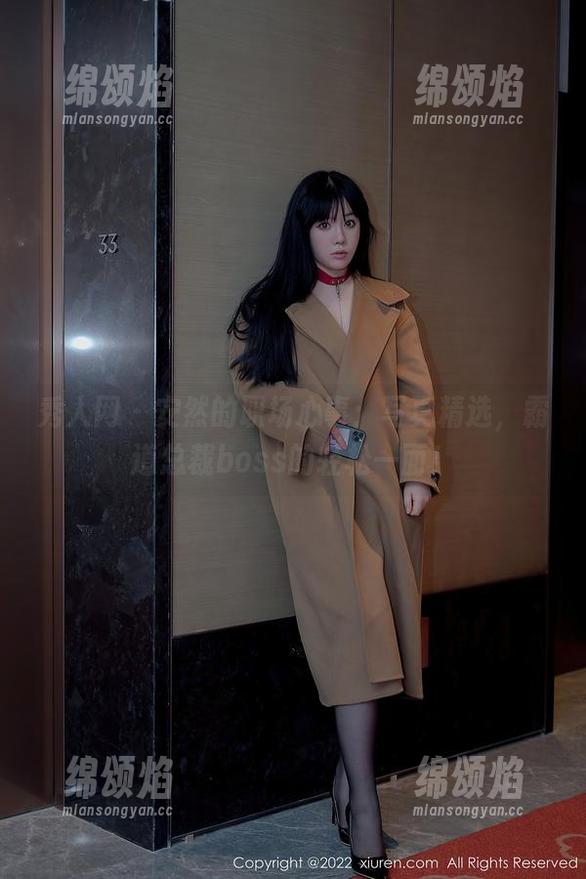 秀人网 - 安然的职场心事：写真精选，霸道总裁boss的轻松一面！