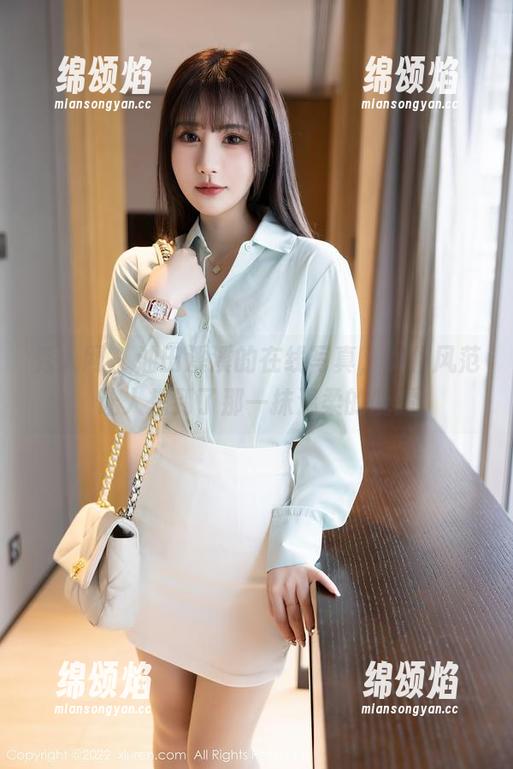 秀人网 - 油田溪溪的在线写真，女仆风范让人想到了那一抹温柔的晚霞