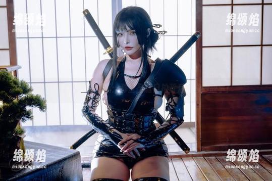 秋和柯基的写真更新：那些圣诞自拍背后的奇妙故事！