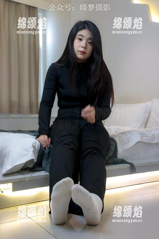 绮梦摄影 - 不卡的细节！婷婷的高清皮衣作品引发无限遐想